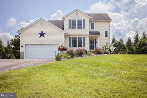 907 N Meadowview Dr, Chestertown, MD 21620