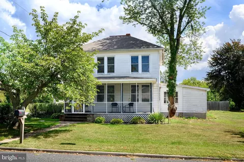 228 Phelps Ave, Galena, MD 21635