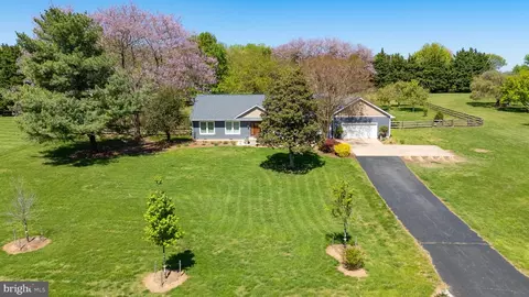 24204 Drayton Landing Dr, Worton, MD 21678