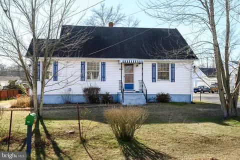 327 Cypress St, Millington, MD 21651