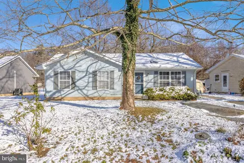 6179 E Dorlon Dr, Rock Hall, MD 21661
