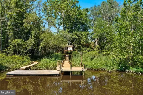 32135 River Rd, Millington, MD 21651