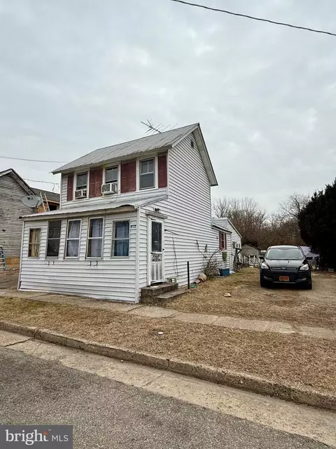212 Crane St, Millington, MD 21651