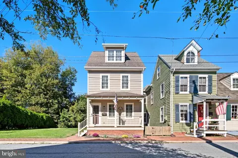 206 S Water St, Chestertown, MD 21620