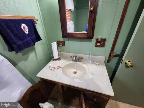Bath - 201 Ericsson Ave, Betterton, MD 21610 photo 1 of 3