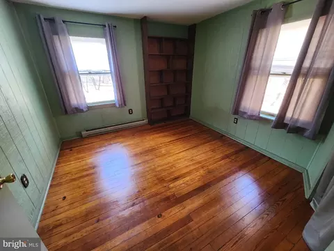 Bedroom - 201 Ericsson Ave, Betterton, MD 21610 photo 1 of 3