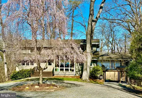 24241 Drayton Landing Dr, Worton, MD 21678