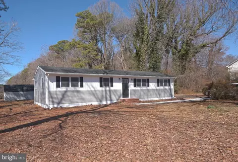 6374 Rock Hall Rd, Rock Hall, MD 21661