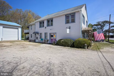 6202 Rock Hall Rd, Rock Hall, MD 21661