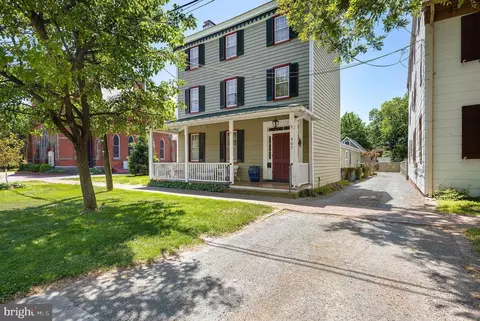 407 High St, Chestertown, MD 21620