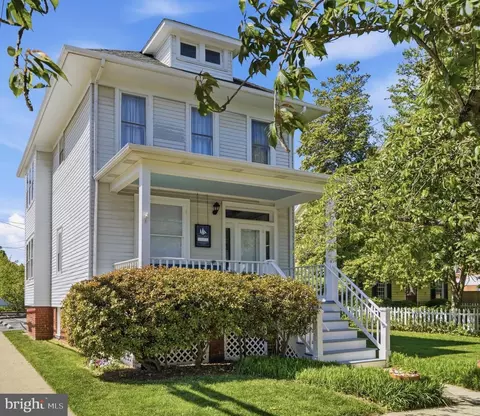 110 S Queen St, Chestertown, MD 21620