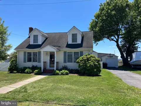21007 Bayside Ave, Rock Hall, MD 21661
