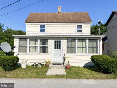314 Race St, Millington, MD 21651