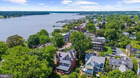 103 Maple Ave, Chestertown, MD 21620