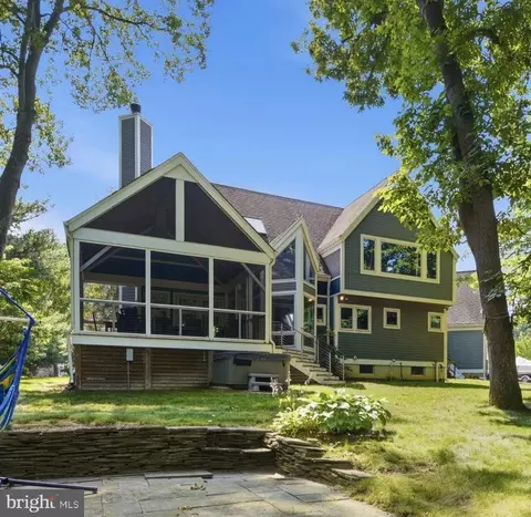 7680 Country Club Ln, Chestertown, MD 21620