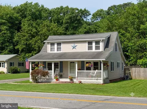 6022 N Main St, Rock Hall, MD 21661