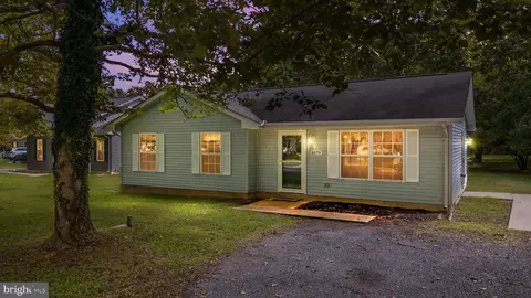 6179 E Dorlon Dr, Rock Hall, MD 21661
