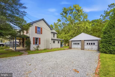 5661 S Main St, Rock Hall, MD 21661