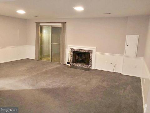 10047 Maple Leaf Dr, Gaithersburg, MD 20879 photo 32