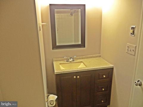 10047 Maple Leaf Dr, Gaithersburg, MD 20879 photo 26