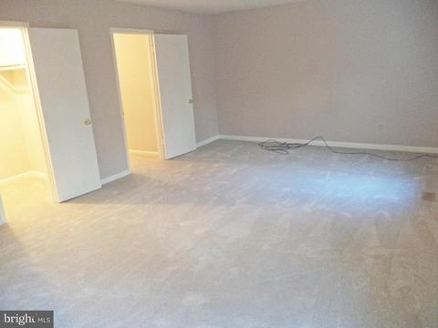 10047 Maple Leaf Dr, Gaithersburg, MD 20879 photo 18