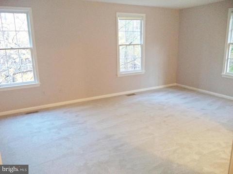 10047 Maple Leaf Dr, Gaithersburg, MD 20879 photo 16