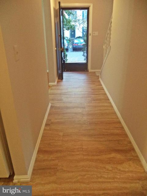 10047 Maple Leaf Dr, Gaithersburg, MD 20879 photo 13
