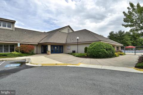 10047 Maple Leaf Dr, Gaithersburg, MD 20879 photo 47