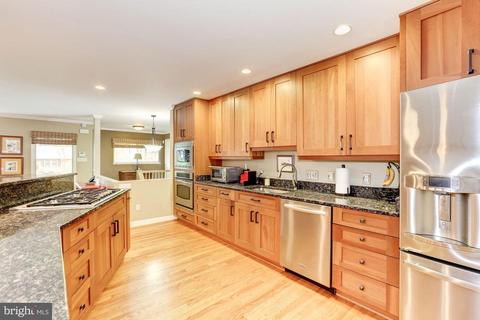 13609 Fairridge Dr, Silver Spring, MD 20904 photo 5