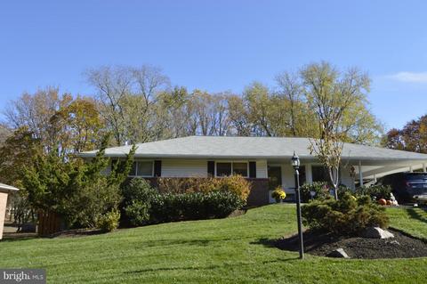 13609 Fairridge Dr, Silver Spring, MD 20904 photo 2