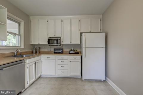 9600 Bristol Ave, Silver Spring, MD 20901 photo 9