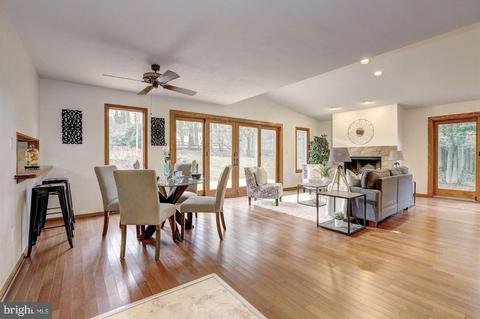 304 Soapstone Ln, Silver Spring, MD 20905 photo 11