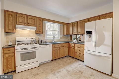 304 Soapstone Ln, Silver Spring, MD 20905 photo 8