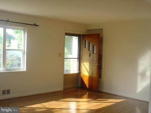 423 Kerwin Rd, Silver Spring, MD 20901 photo 4