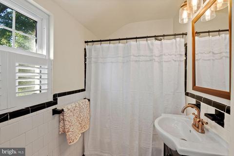 2610 Arvin St, Silver Spring, MD 20902 photo 13