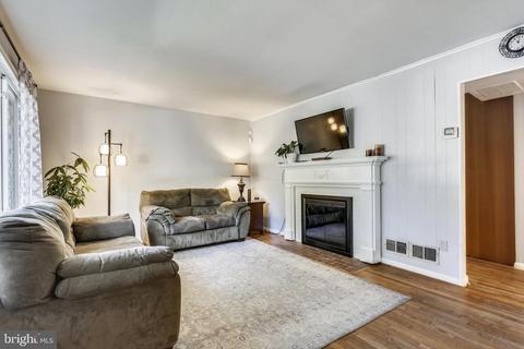 1003 Robin Rd, Silver Spring, MD 20901 photo 5