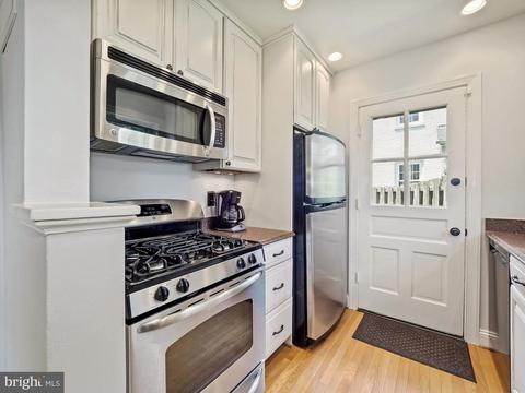 121 Normandy Dr, Silver Spring, MD 20901 photo 8