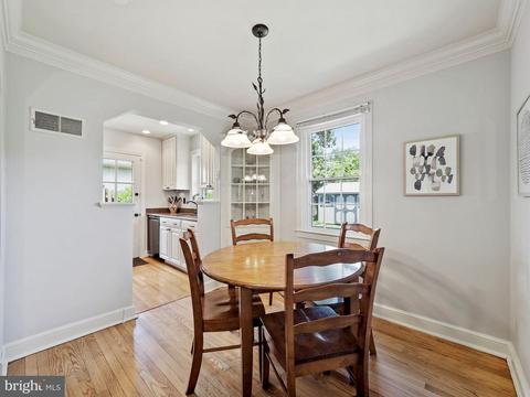 121 Normandy Dr, Silver Spring, MD 20901 photo 11