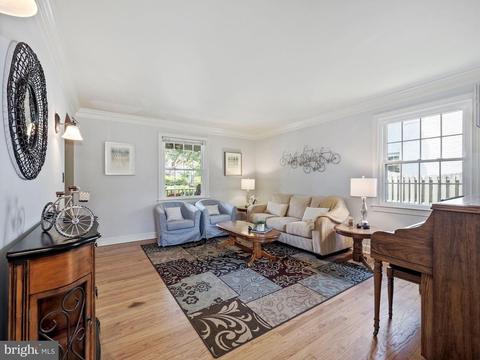 121 Normandy Dr, Silver Spring, MD 20901 photo 7