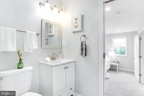 10705 Huntley Pl, Silver Spring, MD 20902 photo 16