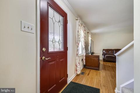 19117 Dowden Cir, Poolesville, MD 20837 photo 4