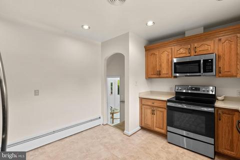 1203 Ednor Rd, Silver Spring, MD 20905 photo 9