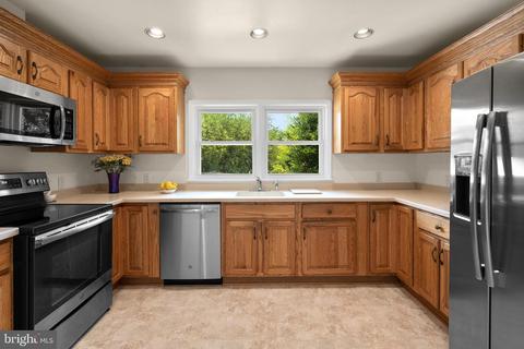 1203 Ednor Rd, Silver Spring, MD 20905 photo 10