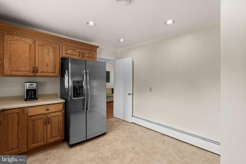 1203 Ednor Rd, Silver Spring, MD 20905 photo 12