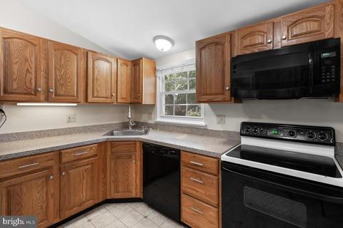 804 Northwest Dr, Silver Spring, MD 20901 photo 16