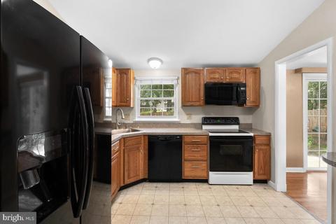 804 Northwest Dr, Silver Spring, MD 20901 photo 17