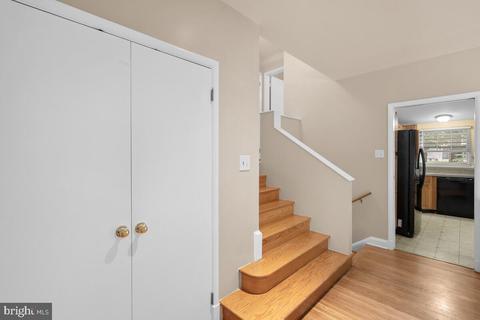 804 Northwest Dr, Silver Spring, MD 20901 photo 5