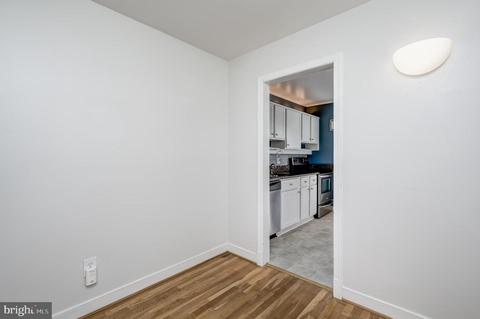 3915 Lantern Dr, Silver Spring, MD 20902 photo 18