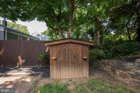 3915 Lantern Dr, Silver Spring, MD 20902 photo 36
