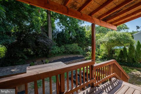 3915 Lantern Dr, Silver Spring, MD 20902 photo 8